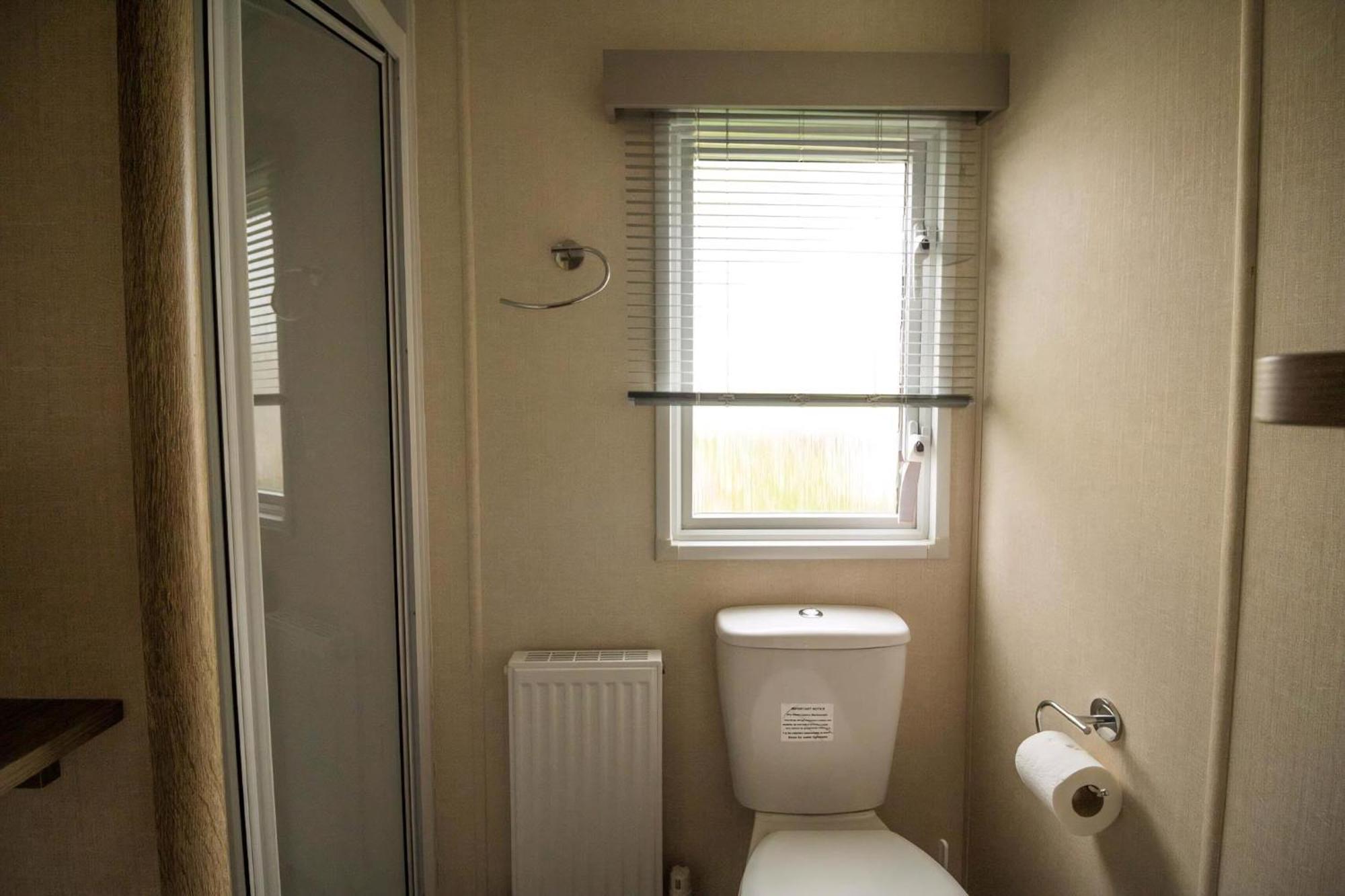 Beautiful 8 Berth Caravan At Heacham Beach In Norfolk Ref 21056C Exterior photo